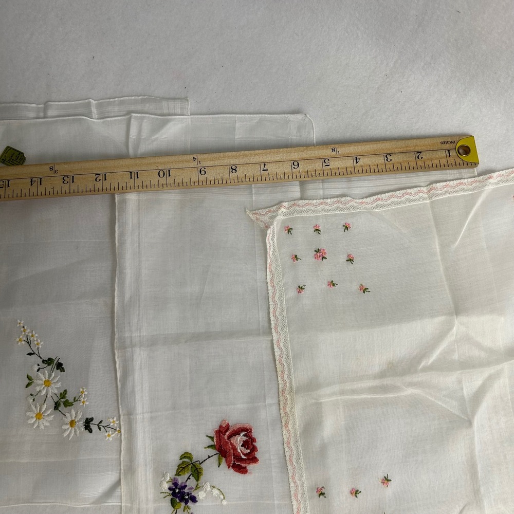 Vintage Cottagecore Swiss Cotton Handkerchiefs Gerbrend Treasure Masters 4pc - Picture 8 of 10